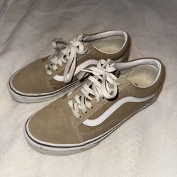 Like New Tan Old School Vans