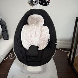 4Moms Mamaroo Swing and Newborn Insert