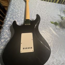 Yahama Guitar