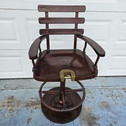 Ernest  Hemingway Marlin Memory Swivel Bar Stool