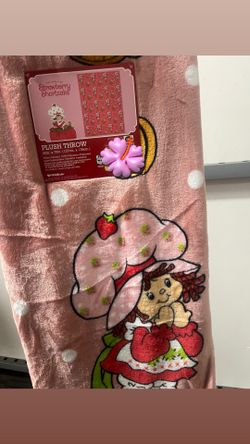 Strawberry shortcake blanket perfect for Christmas