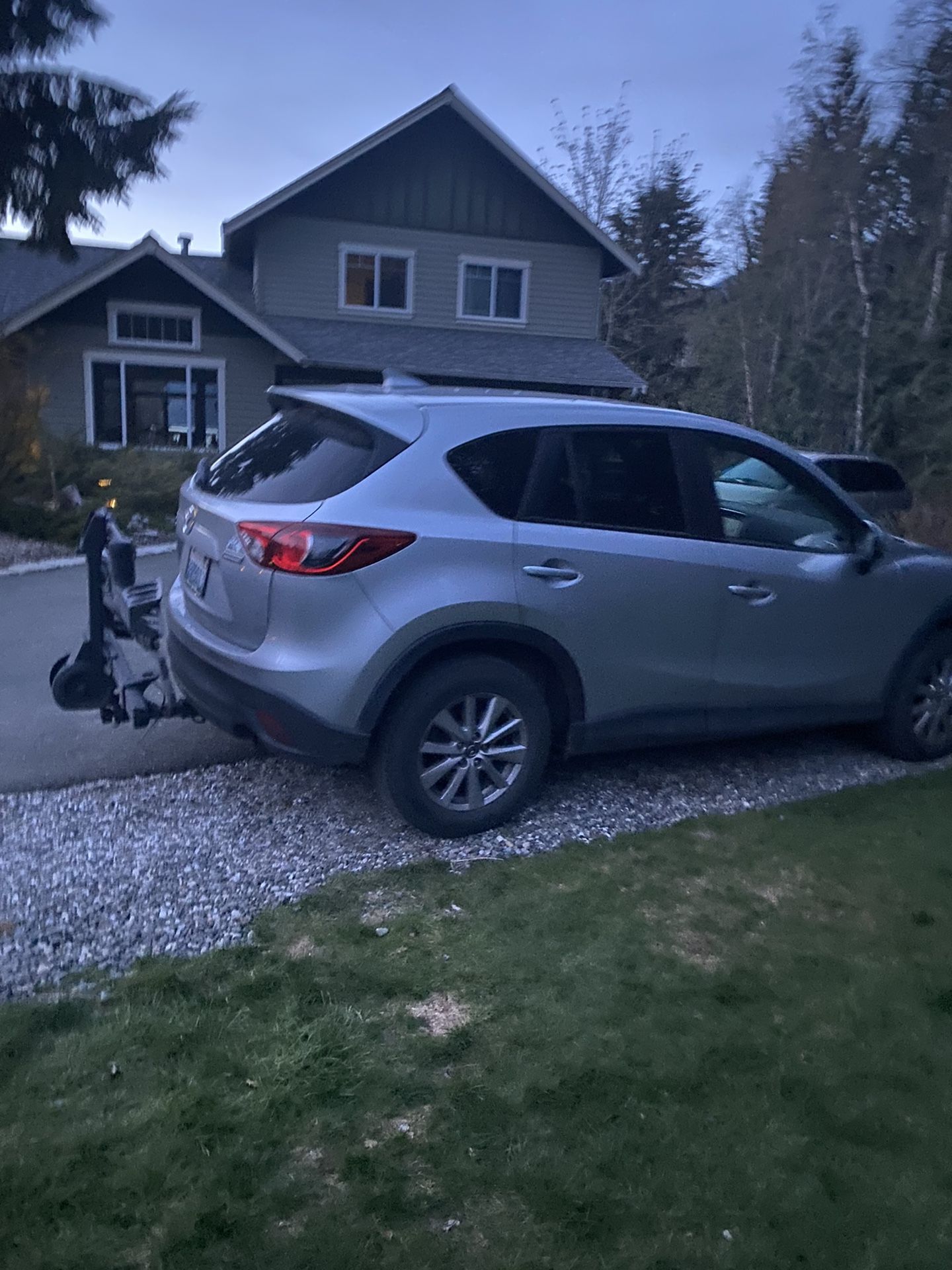 Thule T2 Pro XTR 2-Bike Hitch Rack