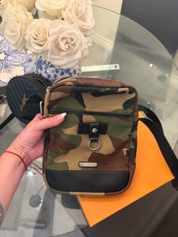 Saint Laurent YSL crossbody messenger bag