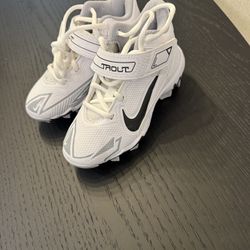 White Nike Soccer or Baseball Shoes