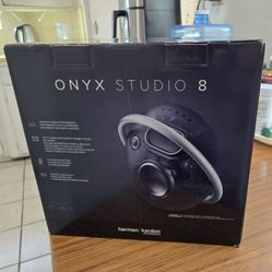 NEW  Harman Kardon  Onyx  Studio 8  bluetooth  speaker