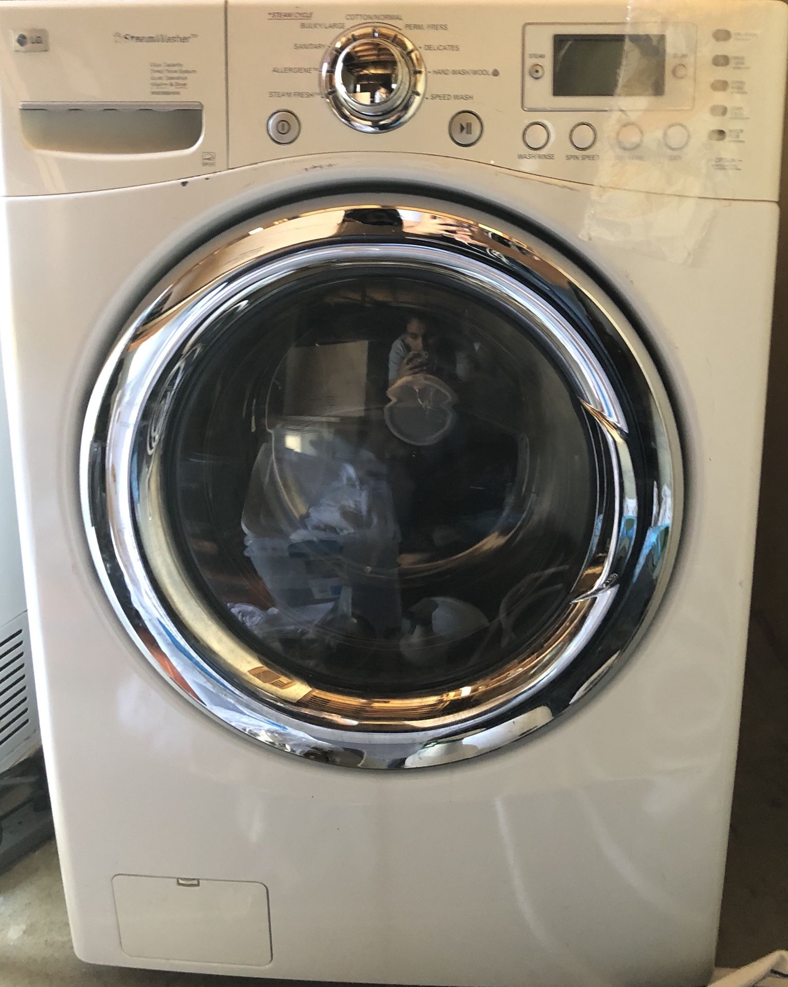 LG Washer dryer combo. Ventless WM3988HWA 115v Great for when space is an issue. Best offer. $1999 new. LG Washer dryer combo. Ventless WM3988HWA 2