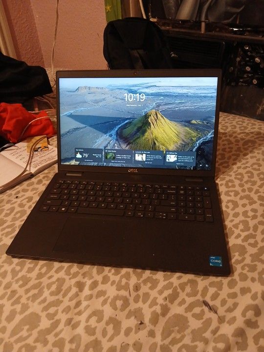 Dell latitude 3520 Laptop Windows 11 Pro