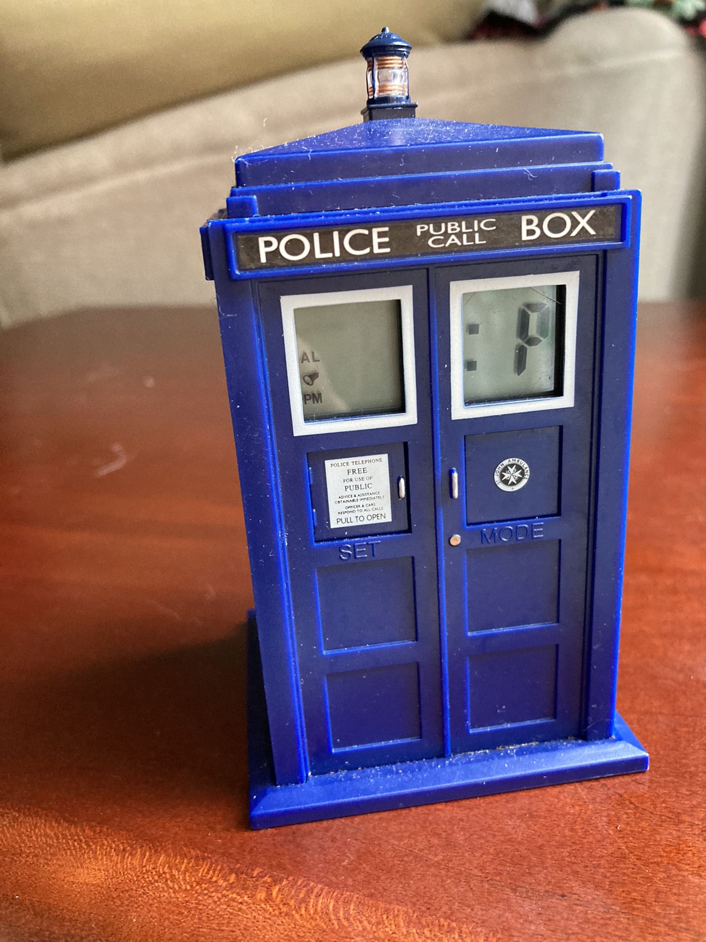TARDIS Alarm Clock
