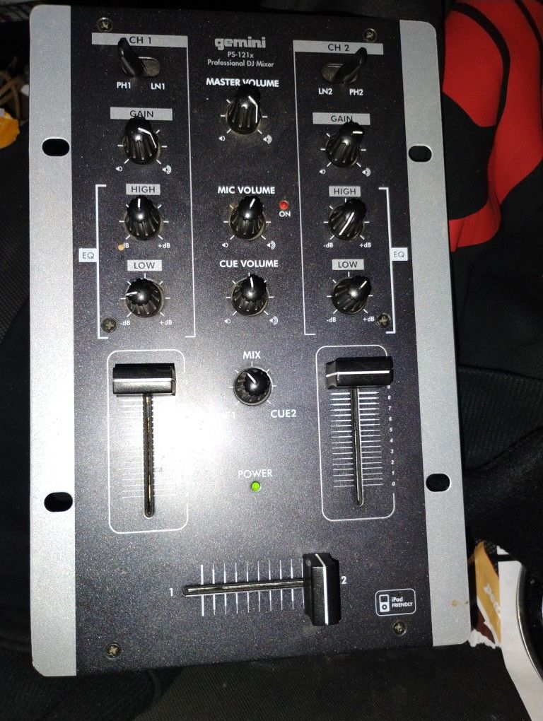Professional DJ Mixer