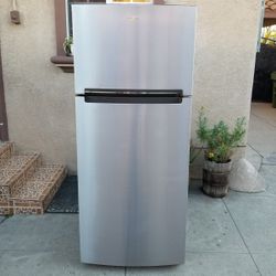 Whirlpool Refrigerator Stainless Steel 18cu Ft 28x29x68👍👌3 MONTHS WARRANTY 