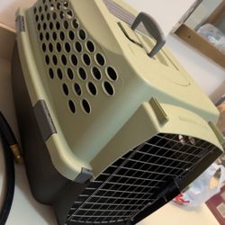 Cat Or Dog Crate 