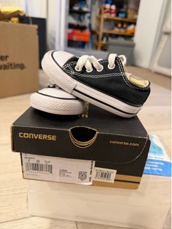 Converse 4c baby toddler shoes barely used
