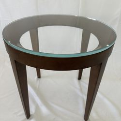 Mid Century Modern Bernhardt Design Mark Goetz “Cirque” Mahogany Round Side Table