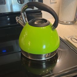 Tea kettle stovetop