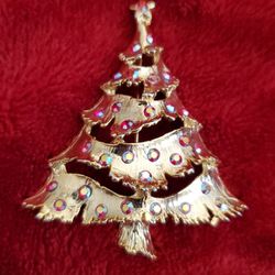 Vintage Goldtone Christmas Tree Pierced Design Brooch With AB Rhinestones