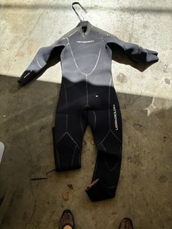 Wetsuit