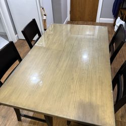 Dining / kitchen Table With 6 Chairs 