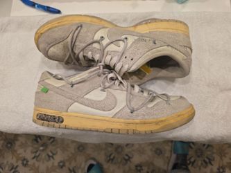 Nike Dunk Low
Off-White Lot 12.    Size 13