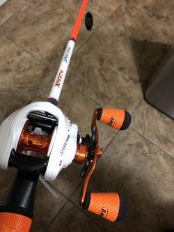BRAND NEW WITH TAGS Lew's Xfinity Speed Spool Baitcast Fishing Rod