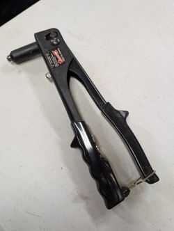 Arrow Fastener RL100 All Purpose Rivet Tool, Fastens Up To 3/16” Rivets