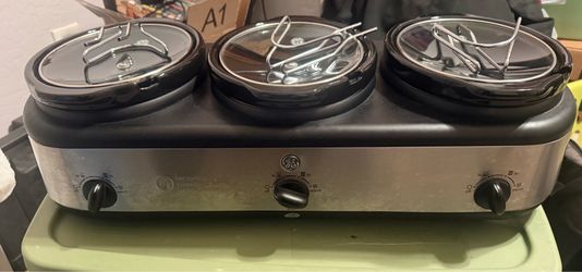 GE 3-pot slow cooker And Keurig 1 Cup Coffee Maker