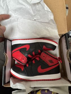 Jordan 1 Mid