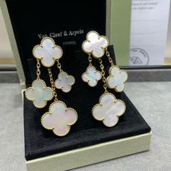 Ladies' classic four-leaf clover earrings