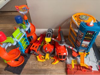 Hot wheels/Monster Truck Combo