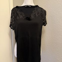 Atmosphere Black & White lace shirts Size 8UK  