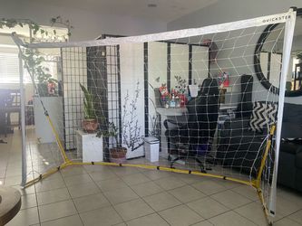 Quickster soccer goal 8x5