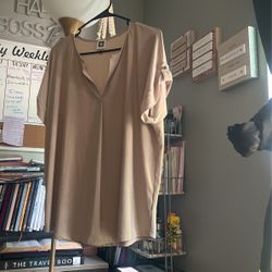 Women’s Dress Shirt L