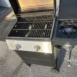 3-Burner Black And Stainless Propane Gas Grill