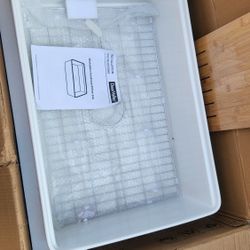 Deep valley kitchen sink