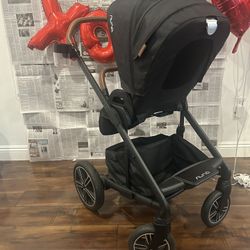 nuna stroller and car seat with accessories set / With Tags 