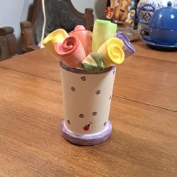 2002 Marianne Richmond Ceramic Art From The Heart ❤️ Springtime Flower Vase W/Embossed Ladybug 7" Tall 