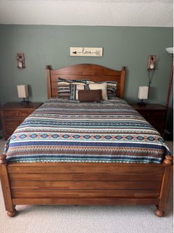 5 Pieces Bedroom Set - Perfect Condition
