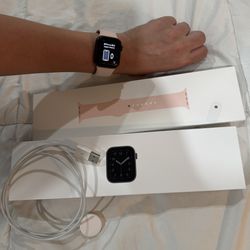 Apple Watch SE 40mm Space Gray Aluminium Case or OBO