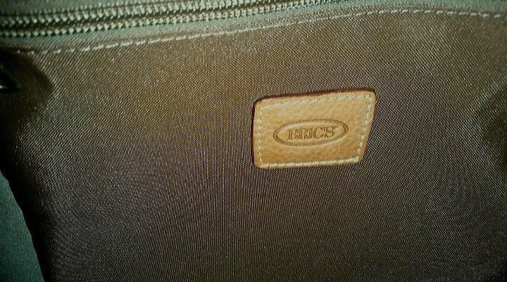 NWT MSRP $495..Brics Italy Duffle Bag