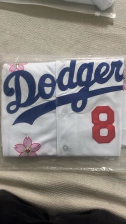 Small Kobe Bryant Japan series dodger jersey