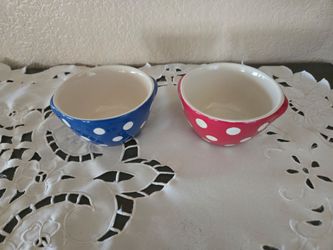2 Small Bowls