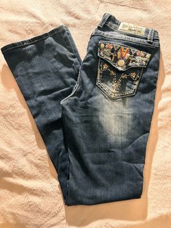 Grace in LA Jeans Size 30 medium blue with light blue in the middle