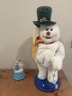 Frosty The Snow Man & Snow Globe