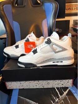 DS Jordan 4 White Cement Sz 10