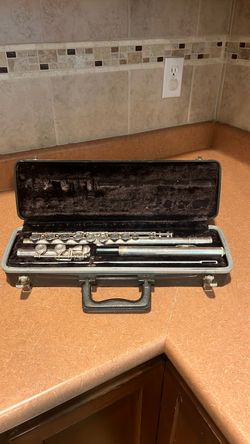 Silver Flute with Hard Case