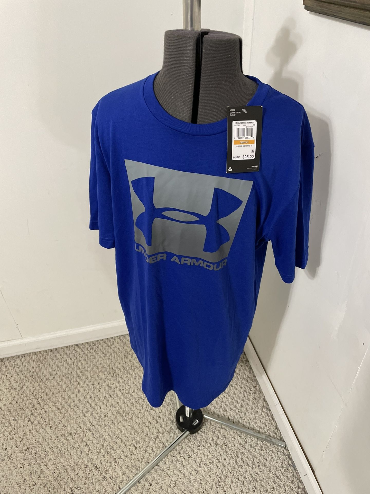 Under Armour Shirt Mens Small Never Used