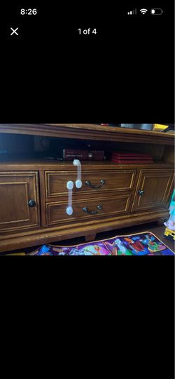 Corner tv stand