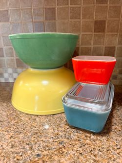 Pyrex Primary Colors Nesting Bowls