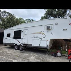 2004 Cedar Creek Silverback 