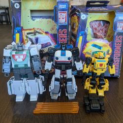 Transformers Generations Legacy Origin Lot of 3(Wheeljack, Jazz, Bumblebee)