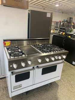 48” Gas Viking Stove - Great Deal!